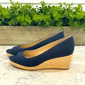 NIB - Bandolino Dark Blue Nuri Prep-Toe Espadrille Wedges, Size 7.5